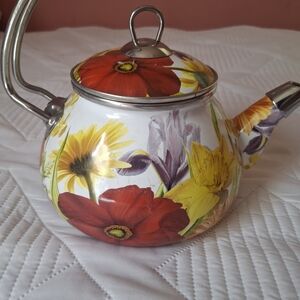 Vibrant Pioneer Woman 2.3 Qt. Flower Garden Tea Kettle Enamel On Steel